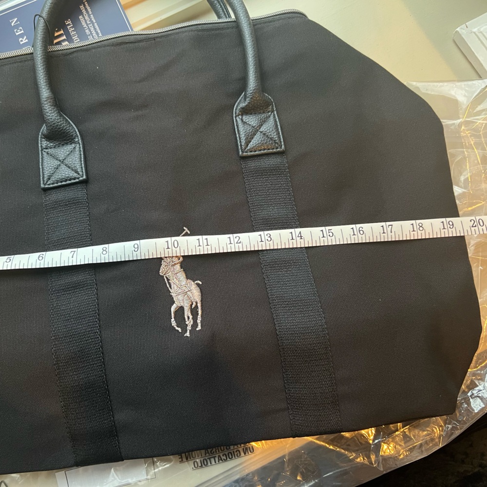 Ralph Lauren Holiday Weekender Duffle Bag w/ Pocket and Shoulder Strap NEW - Picture 7 of 11